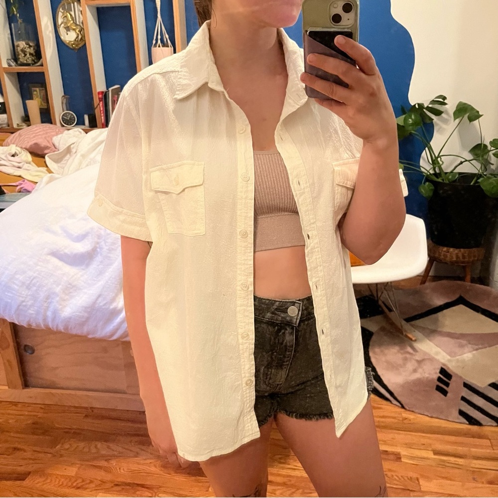 White button up short sleeve shirt/jacket